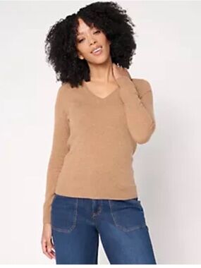 NAADAM Soft Collection 100% Cashmere V Neck Sweater